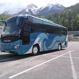 Автобус в горах